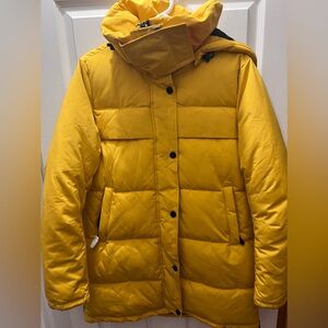 Kendall & Kylie new Winter jacket